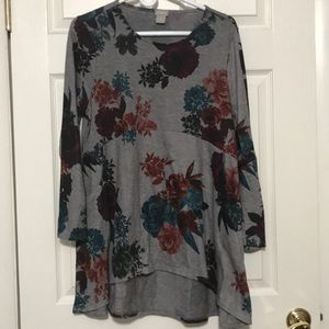 Hi-low floral tunic